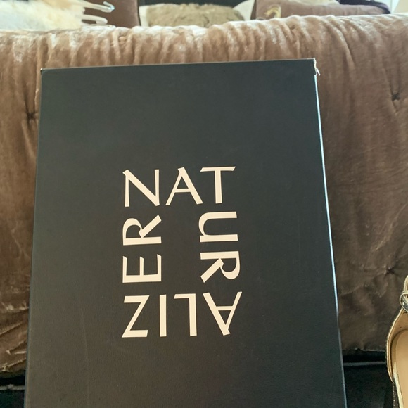 Naturalizer Heels - Picture 7 of 7